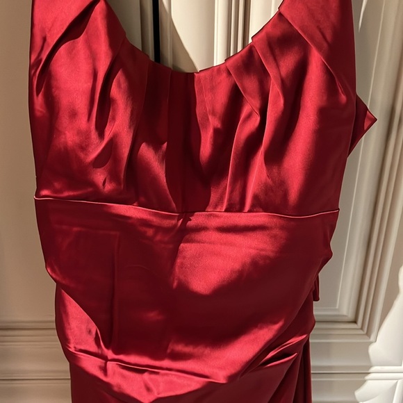 Suzy Chin for Maggy Boutique red satin dress - Picture 2 of 6
